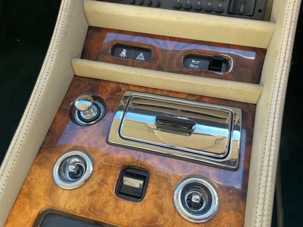 Bentley Turbo R Lwb  #25