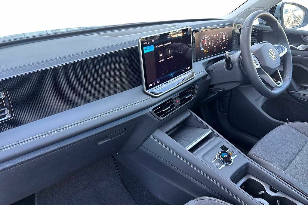 Volkswagen Tiguan 1.5 Etsi 150Ps Life Dsg HY25LZE Silver #2