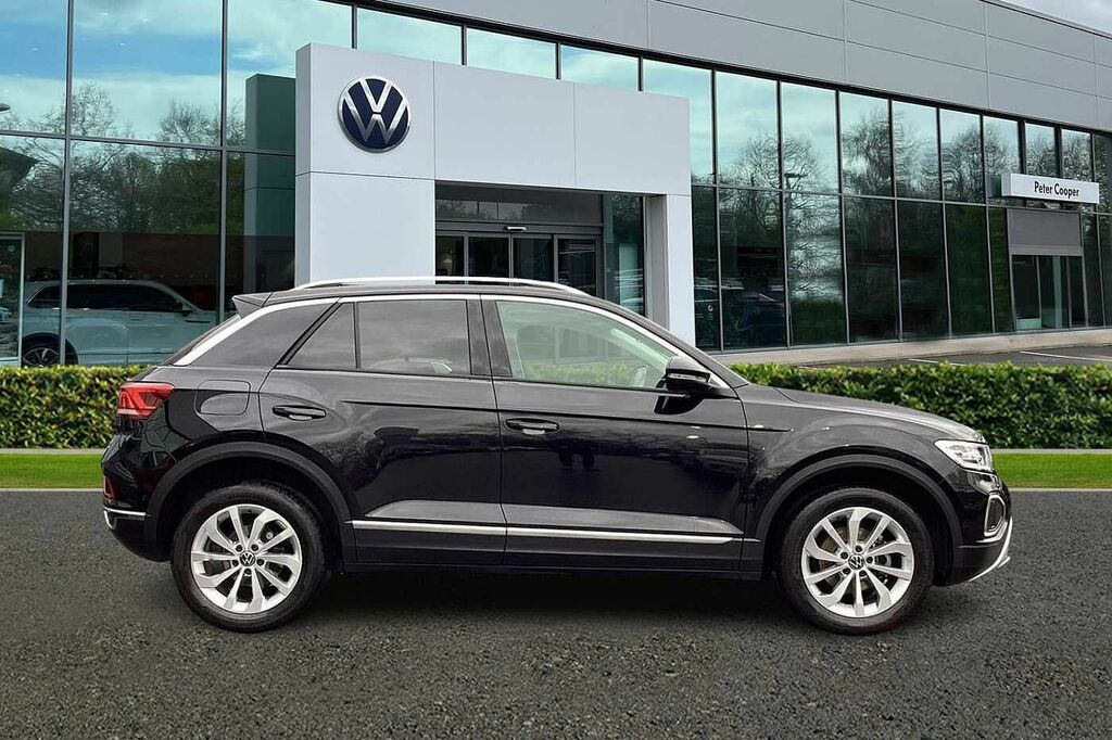 Volkswagen T-Roc Mark 1 Facelift 2022 1.0 Tsi Style 110Ps HN72XNM Black #4