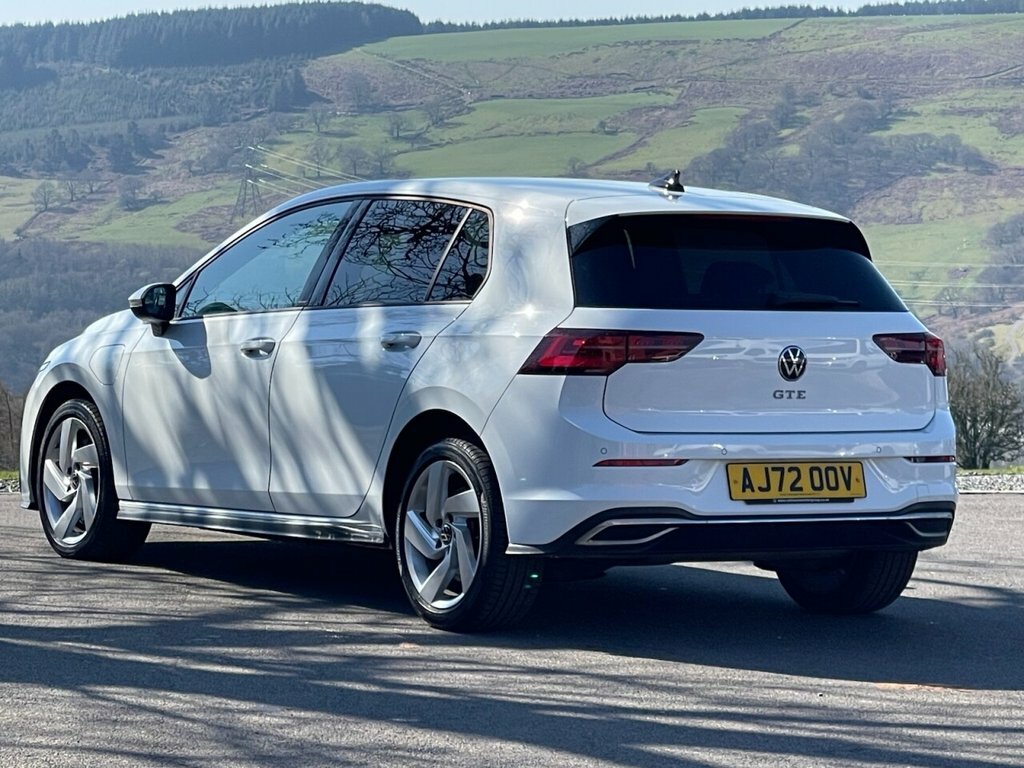 Volkswagen e-Golf 1.4L Gte AJ72OOV White #4