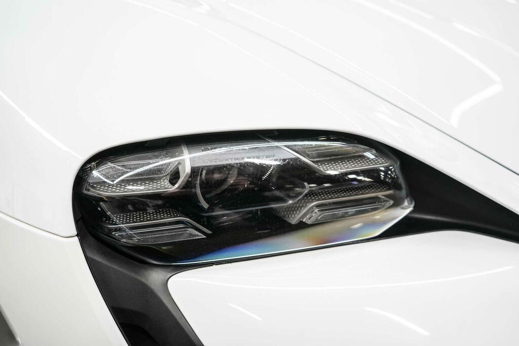 Porsche Taycan Performance Plus 93.4Kwh Turbo S 4Wd  White #6