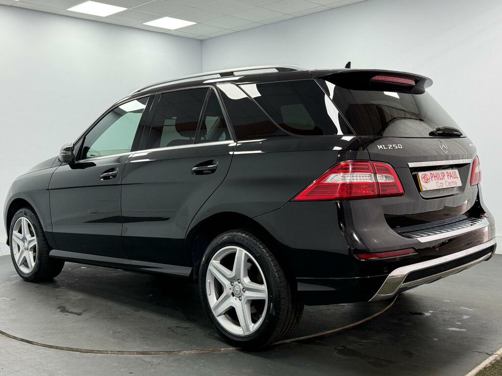 Mercedes-Benz M Class Ml250 Cdi Bluetec Amg Line Black #3