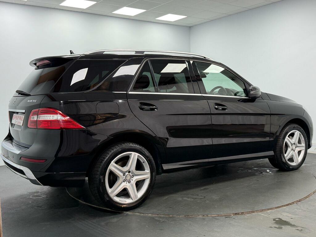 Mercedes-Benz M Class Ml250 Cdi Bluetec Amg Line Black #4