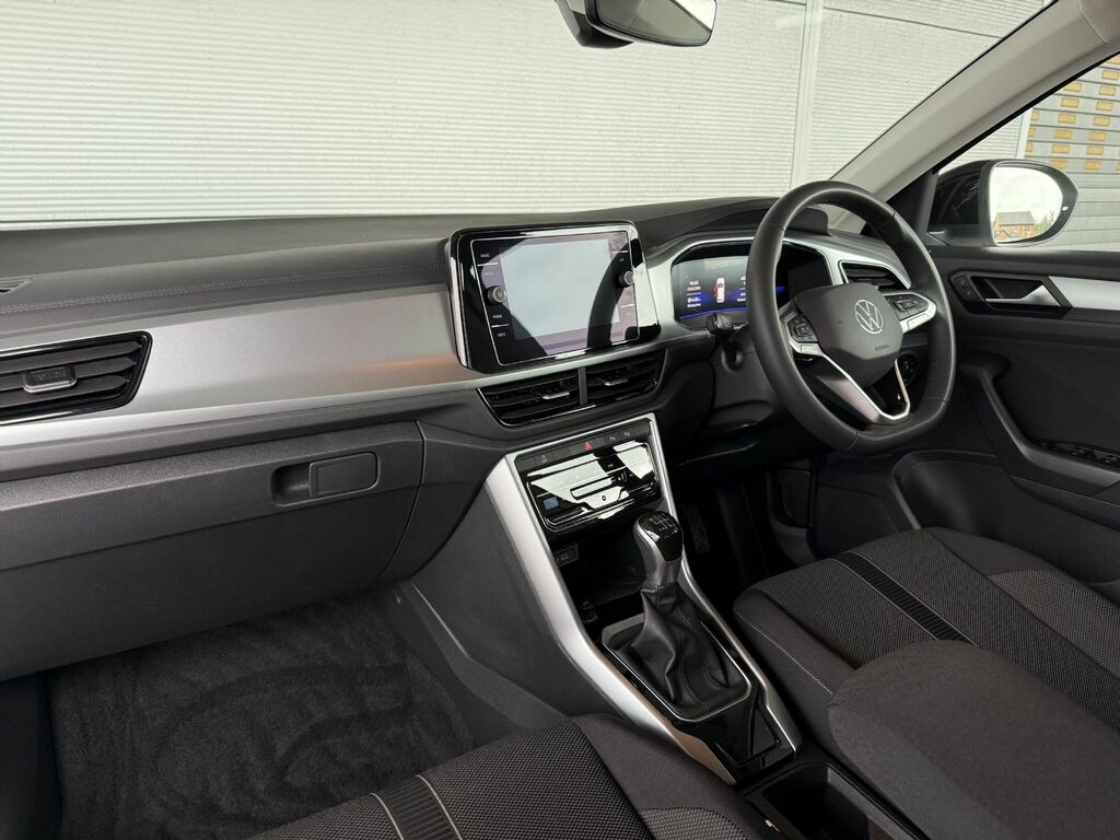 Volkswagen T-Roc 1.0 Tsi Match 115 Bhp DYZ6702 White #6