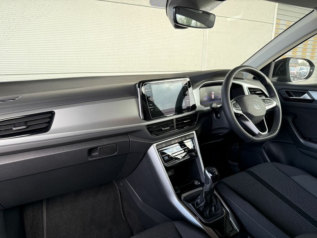 Volkswagen T-Roc 1.0 Tsi Match 115 Bhp SV25YJO Black #6