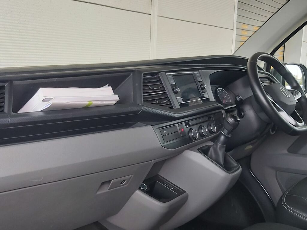 Volkswagen Transporter Kombi 2.0 Tdi Startline 110 Bhp Swb LS74TBZ Grey #6