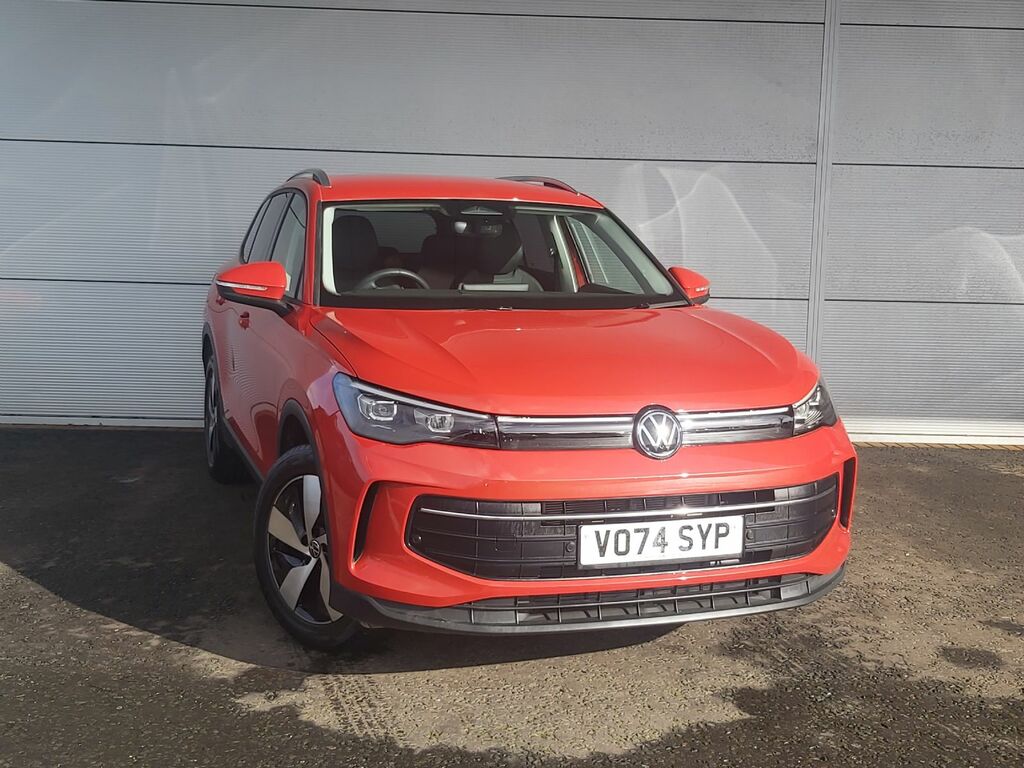 Volkswagen Tiguan 2.0 Tdi Match 150 Bhp Dsg Red
