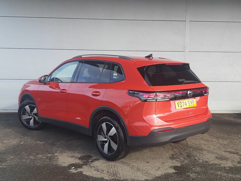 Volkswagen Tiguan 2.0 Tdi Match 150 Bhp Dsg Red #5