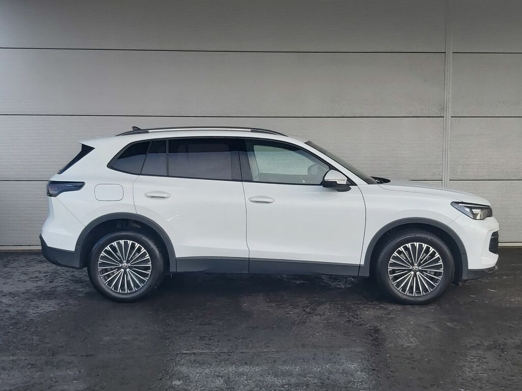 Volkswagen Tiguan 2.0 Tdi Match 150 Bhp Dsg LP74MVW White #3