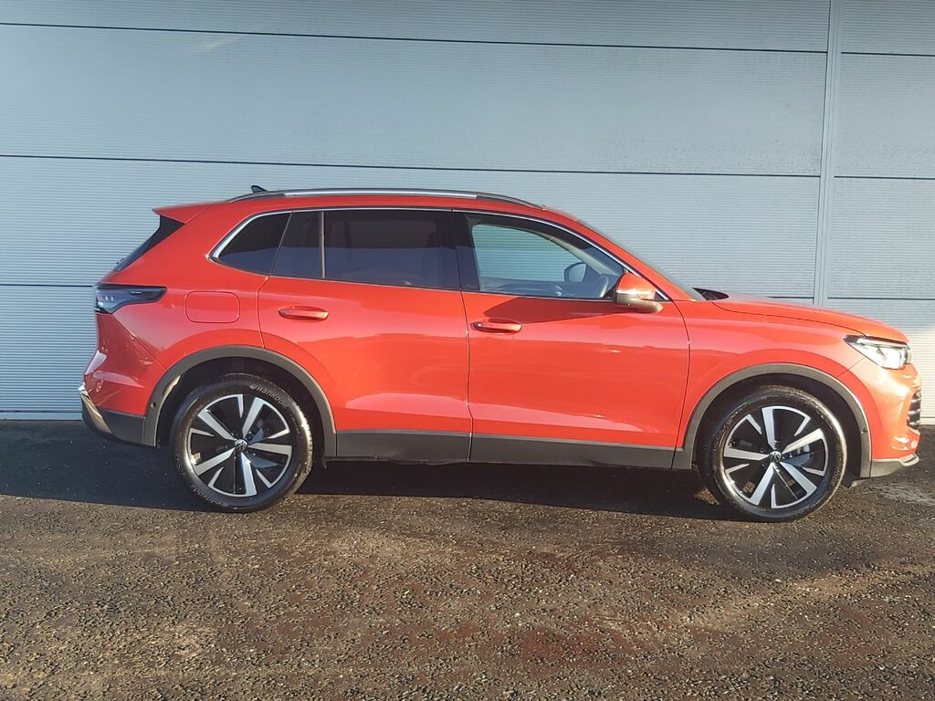 Volkswagen Tiguan 2.0 Tdi Elegance 150 Bhp Dsg DH74NLN Red #3