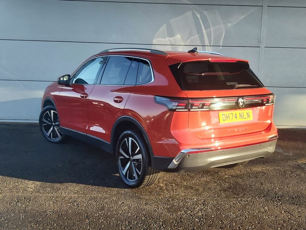 Volkswagen Tiguan 2.0 Tdi Elegance 150 Bhp Dsg DH74NLN Red #5