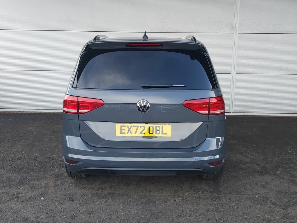 Volkswagen Touran 1.5 Tsi Se Family 150 Bhp Dsg Grey #4