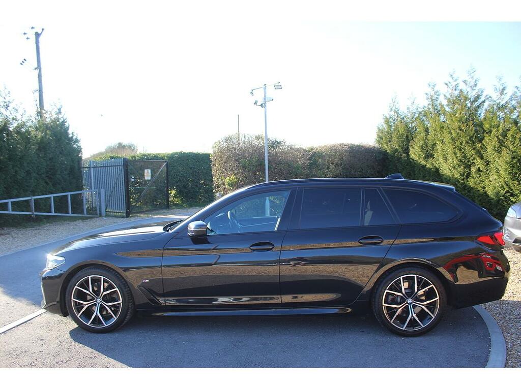 BMW 5 Series Estate HV22SOA Blue #4