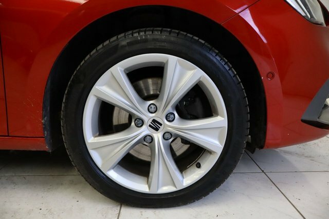 Seat Leon 1.4 Ehybrid 12.8Kwh Fr Hatchback Plug-i DF21YLZ Red #4