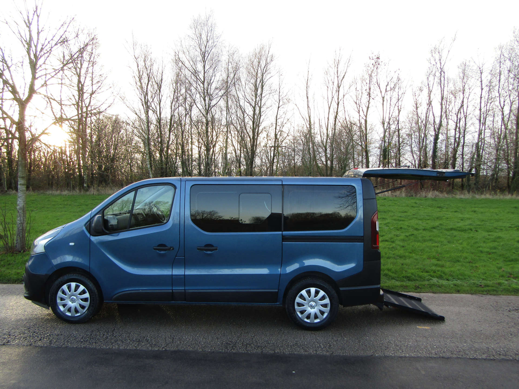 Renault Trafic Sl27 Wheelchair Accessible Vehicle Wav