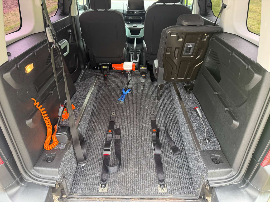 Citroen Berlingo Eat8 Hdi Wheelchair Accessible Vehicle W  #6