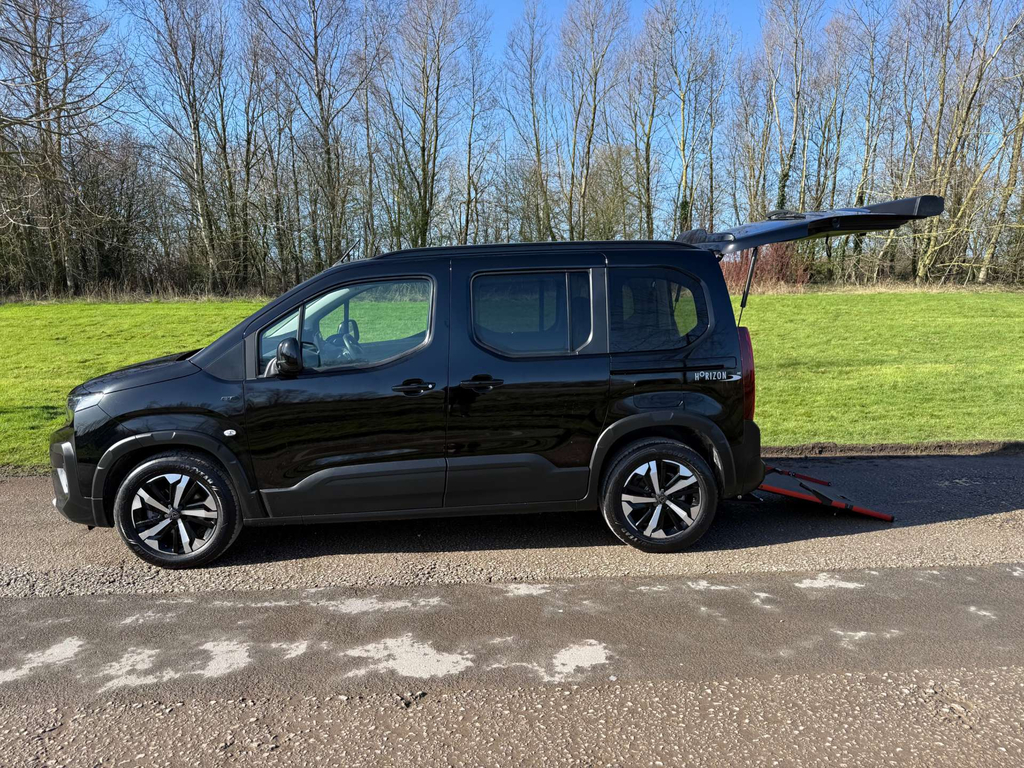 Peugeot Rifter Hdi Horizon Re Eat8 Wheelchair Accessibl 