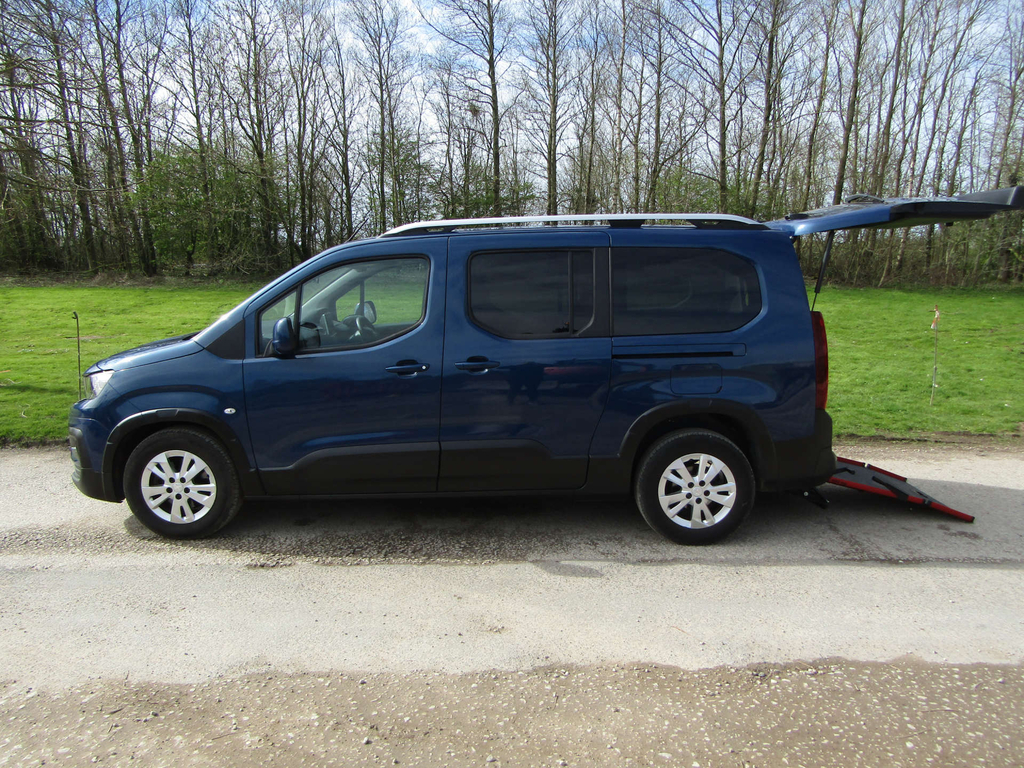 Peugeot Rifter Horizon Lwb XL 5 Seats Wheelchair Accessible Veh 