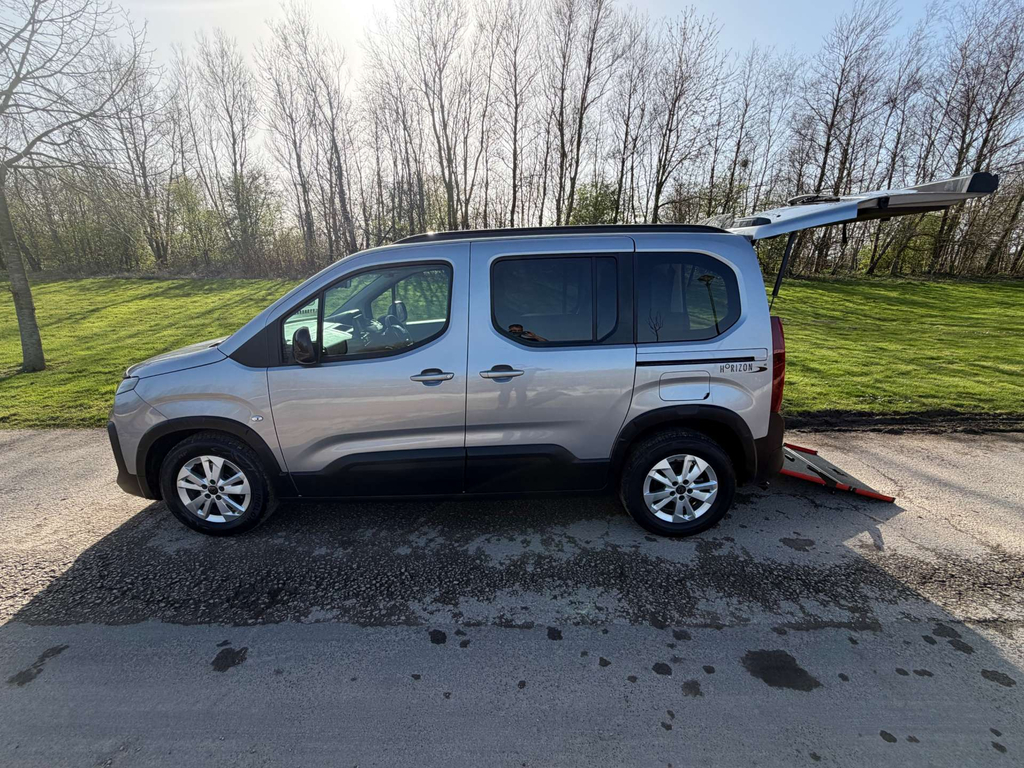 Peugeot Rifter Horizon New Shape Hdi Wheelchair Accessible Vehc 