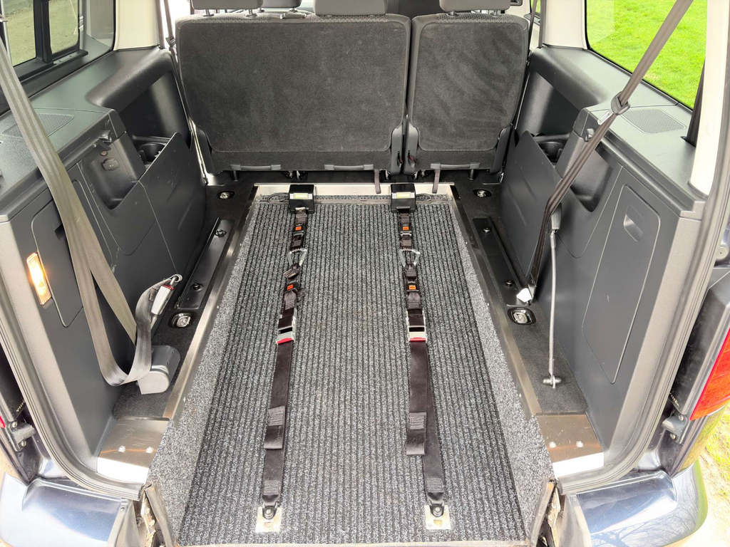 Volkswagen Caddy Maxi Life C20 Low Miles Wheelchair Accessible Vehicle Wav #6