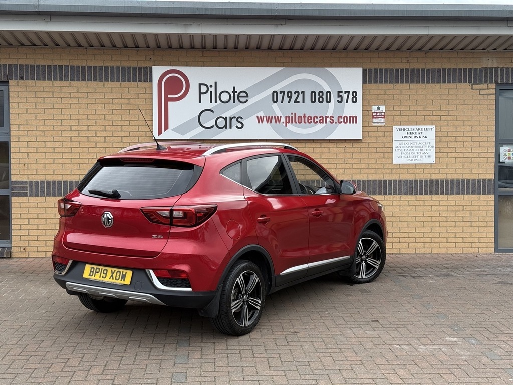 MG ZS Vti-tech Exclusive DN63MMA Red #5