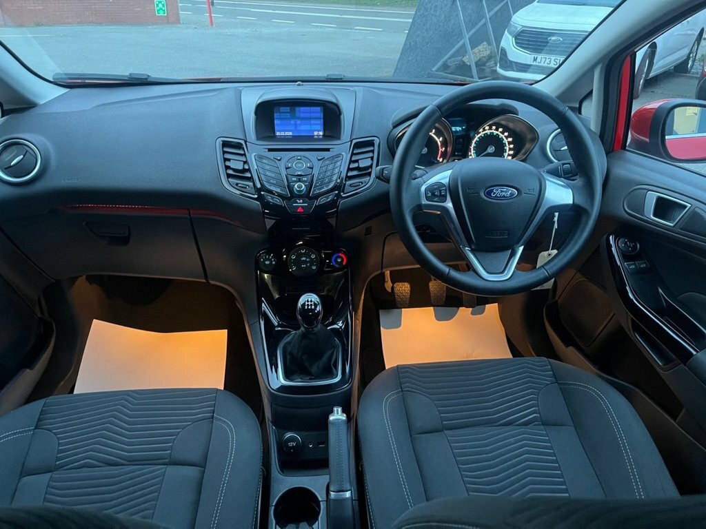 Ford Fiesta 1L Zetec Red #4