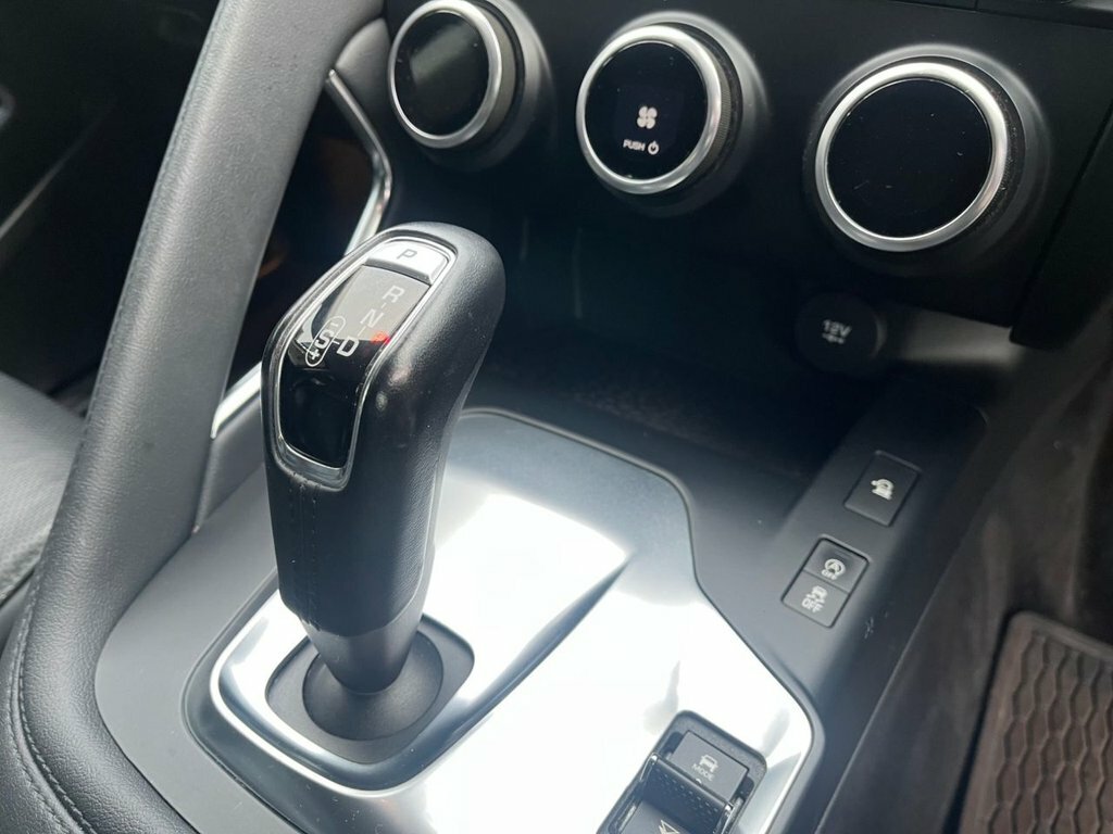 Jaguar E-Pace 2L Hse VN68OEO Red #3
