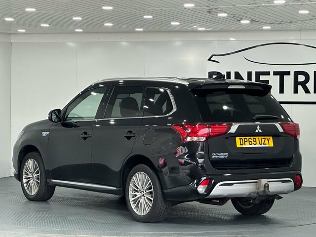 Mitsubishi Outlander 2.4H Twinmotor 13.8Kwh Dynamic Suv Plug DP69UZY Black #5