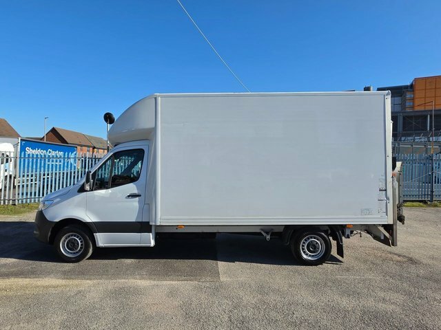 Mercedes-Benz Sprinter 2.0 315 Cdi Progressive Lwb Luton Tailift L3 150 B YF22PKO White #2