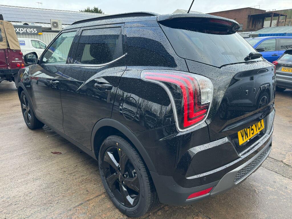 SsangYong Tivoli 1.5 K40 Suv Euro 6 Ss 163 Ps Black #4