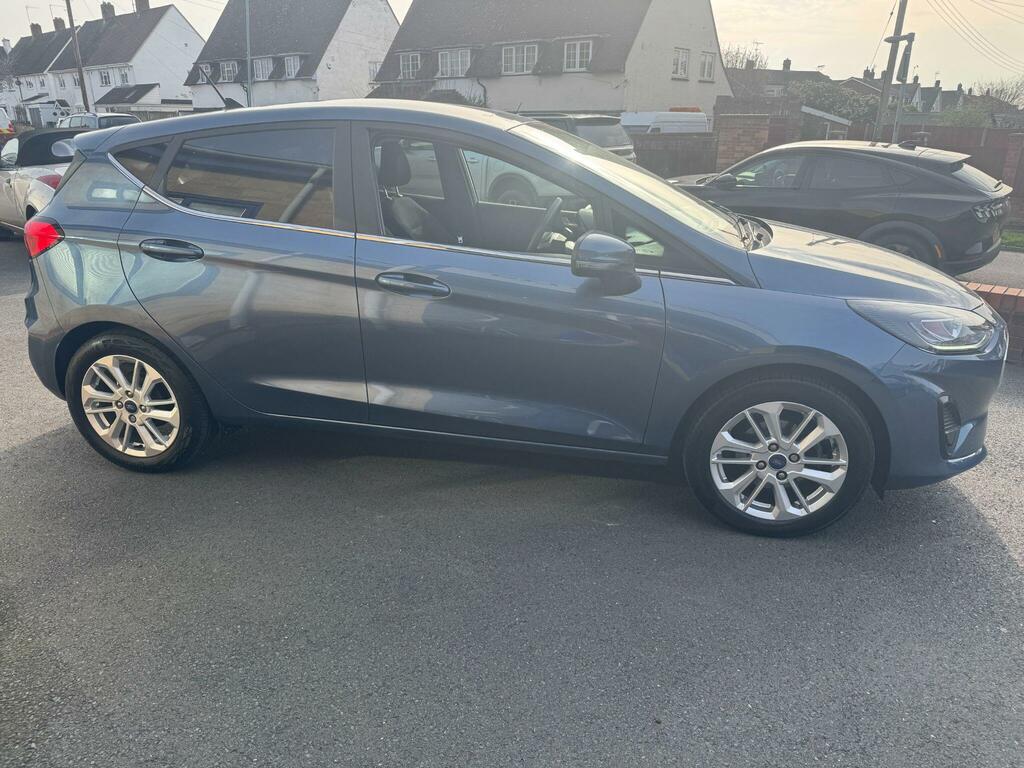 Ford Fiesta 1.0T Ecoboost Titanium Euro 6 Ss BT72YVE Blue #2