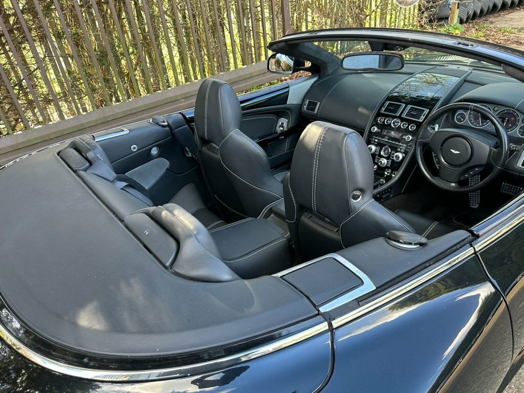 Aston Martin DB9 Petrol  #2