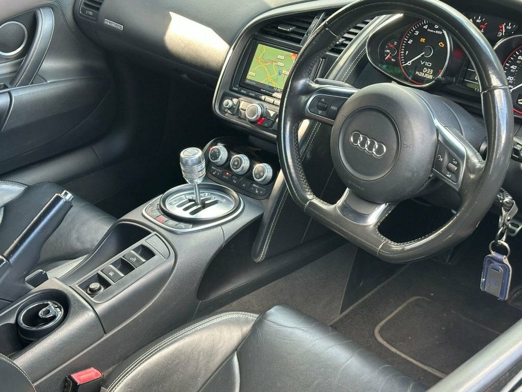 Audi R8 5.2L Null Grey #2