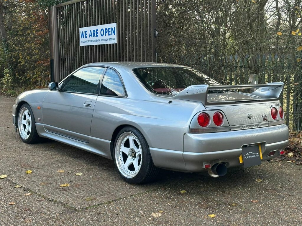 Nissan Skyline 2.6L Gt-r Silver #5