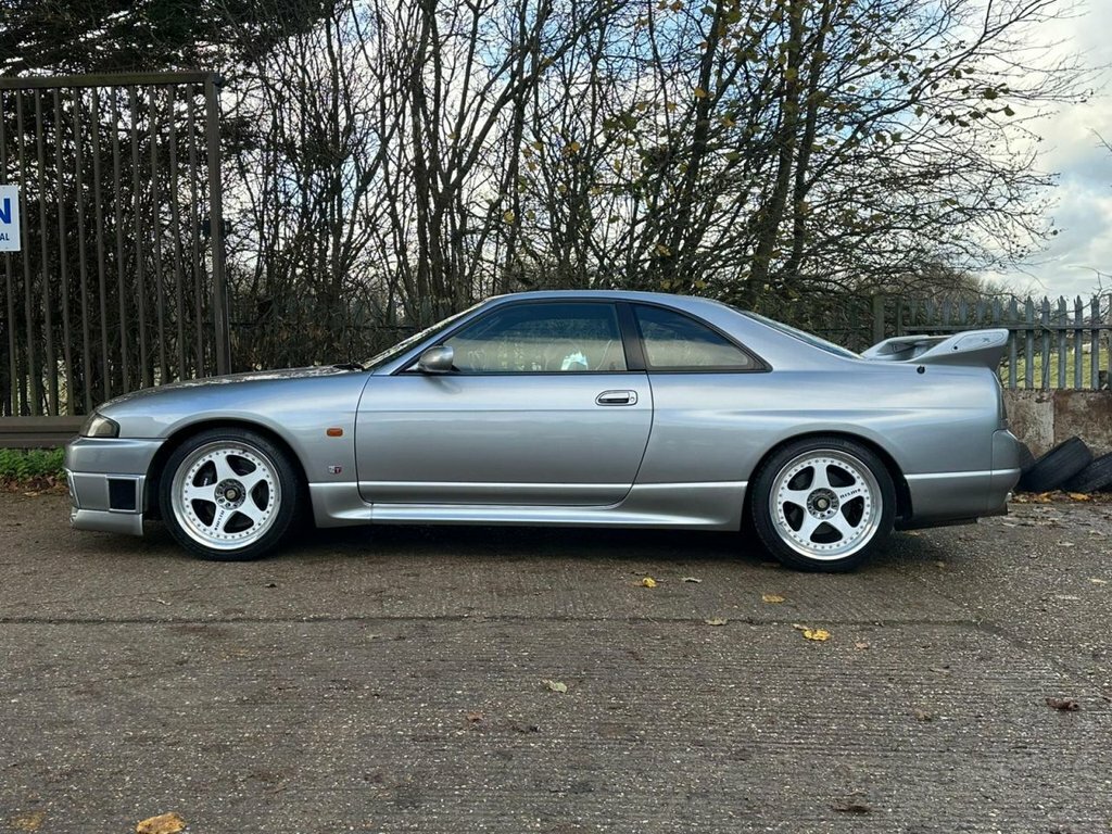 Nissan Skyline 2.6L Gt-r Silver #4
