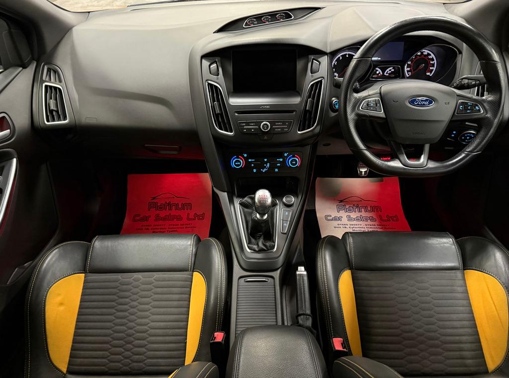 Ford Focus St-2 Turbo MW65XNF Yellow #6