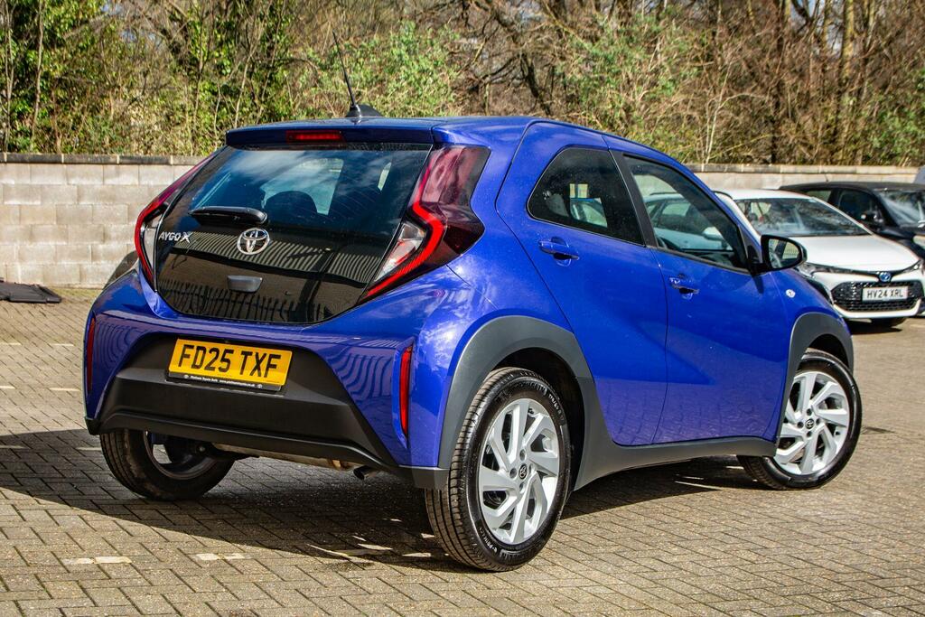 Toyota Aygo X 1.0 Vvt-i Pure X-shift Euro 6 Ss FD25TXF Blue #2