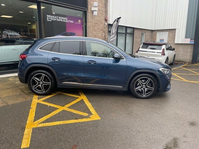 Mercedes-Benz GLA Class Gla Hatchback Amg Line WG72MBU Blue #2
