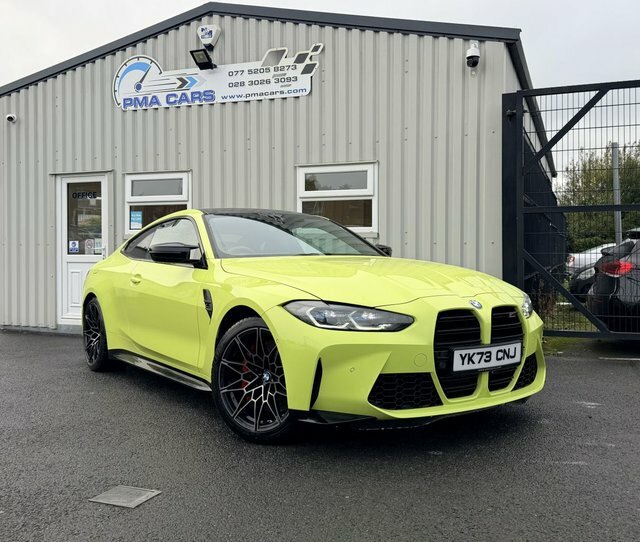 BMW M4 3.0 Biturbo Competition Coupe Yellow