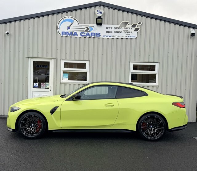 BMW M4 3.0 Biturbo Competition Coupe Yellow #5