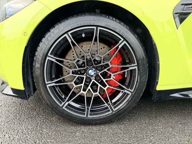 BMW M4 3.0 Biturbo Competition Coupe Yellow #6