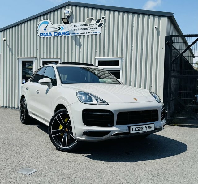 Porsche Cayenne 3.0T V6 Platinum Edition Grey
