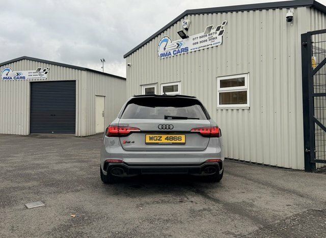 Audi RS4 Avant 2.9 Tfsi V6 Carbon ST55DEE Black #3