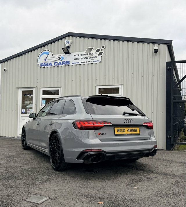 Audi RS4 Avant 2.9 Tfsi V6 Carbon ST55DEE Black #2