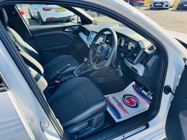 Audi A1 1.0 Tfsi 30 S GD22GJE White #6