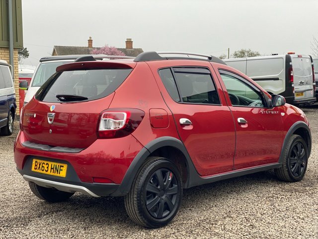 Dacia Sandero Stepway 1.5 Dci Ambiance Euro 5 BX63HNF Red #4