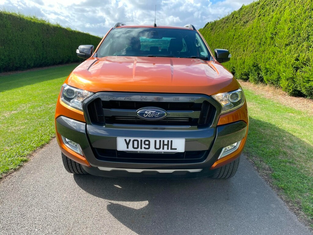 Ford Ranger Pick Up Double Cab Wildtrak 3.2 Tdci 200 YO19UHL Orange #2