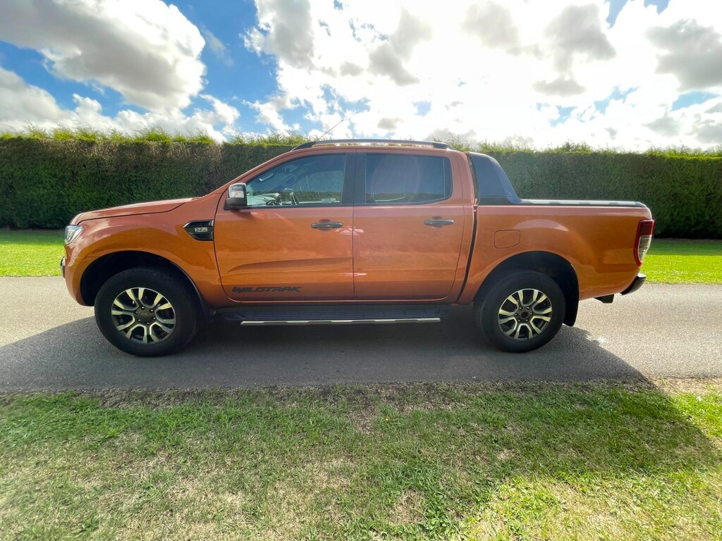 Ford Ranger Pick Up Double Cab Wildtrak 3.2 Tdci 200 YO19UHL Orange #4