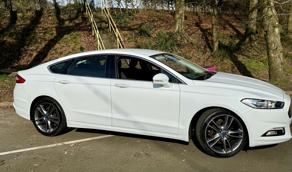 Ford Mondeo Hatchback 2.0 Tdci180 White #2