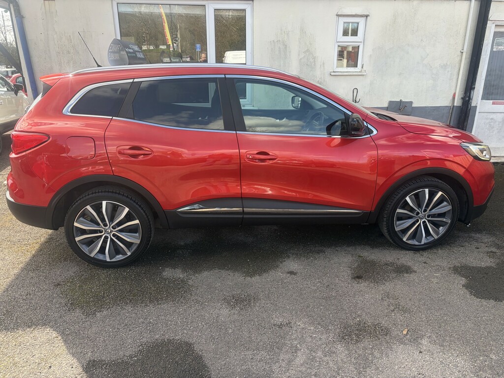 Renault Kadjar Suv 1.5 Signature Nav Dci 110 2016 SE16LXB Red #2